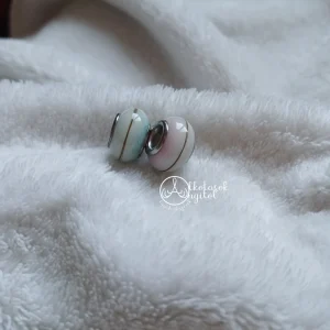 Laura anyatejes charm